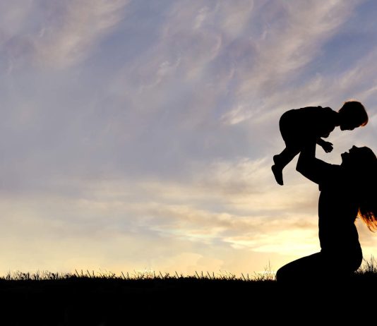 A Mother’s Love Knows No Bounds: Heartfelt Quotes to Celebrate Motherhood