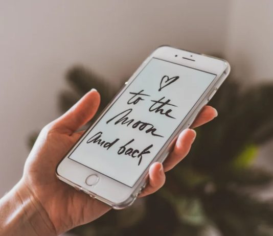 Love Messages for Her: Words to Make Her Heart Melt