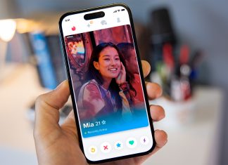 Swiping Right: Tinder Messages