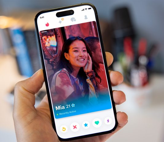 Swiping Right: Tinder Messages