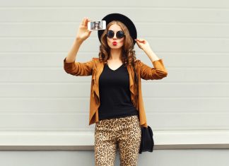 The Life of a Lifestyle Blogger: Behind the Scenes of Influencer Culture